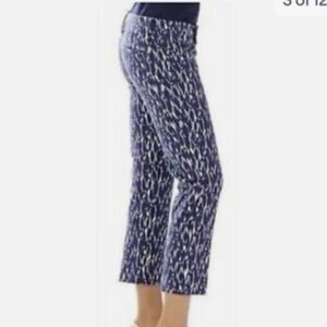 Pulitzer Bright Navy New School Fish Cropped Capri Pants